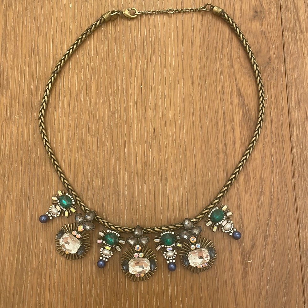 Beautiful Banana Republic statement necklace